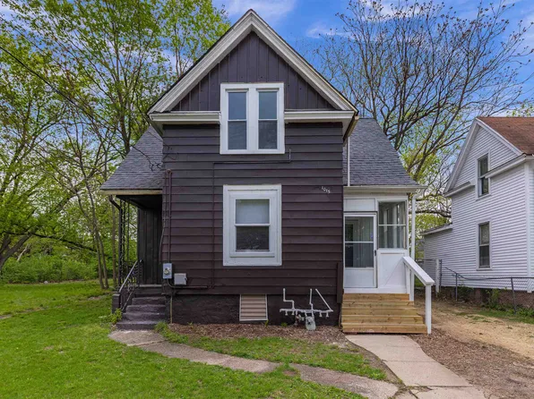 1015 N Winnebago St, Rockford, IL 61103
