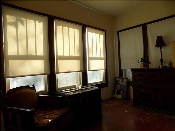 4th image of 3493 Birchwood Ave