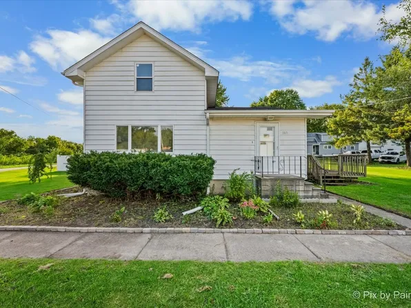 163 Wahlgren Ave, Hinckley, IL 60520
