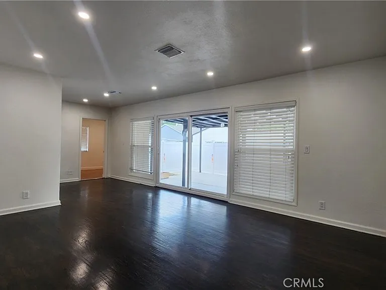 15709 Devonshire St — Photo 9