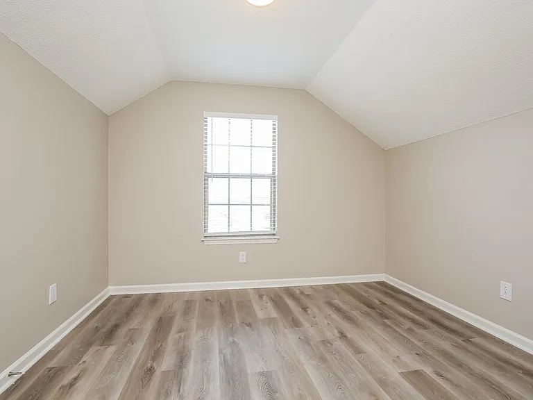 309 Cedar Park Cir — Photo 14