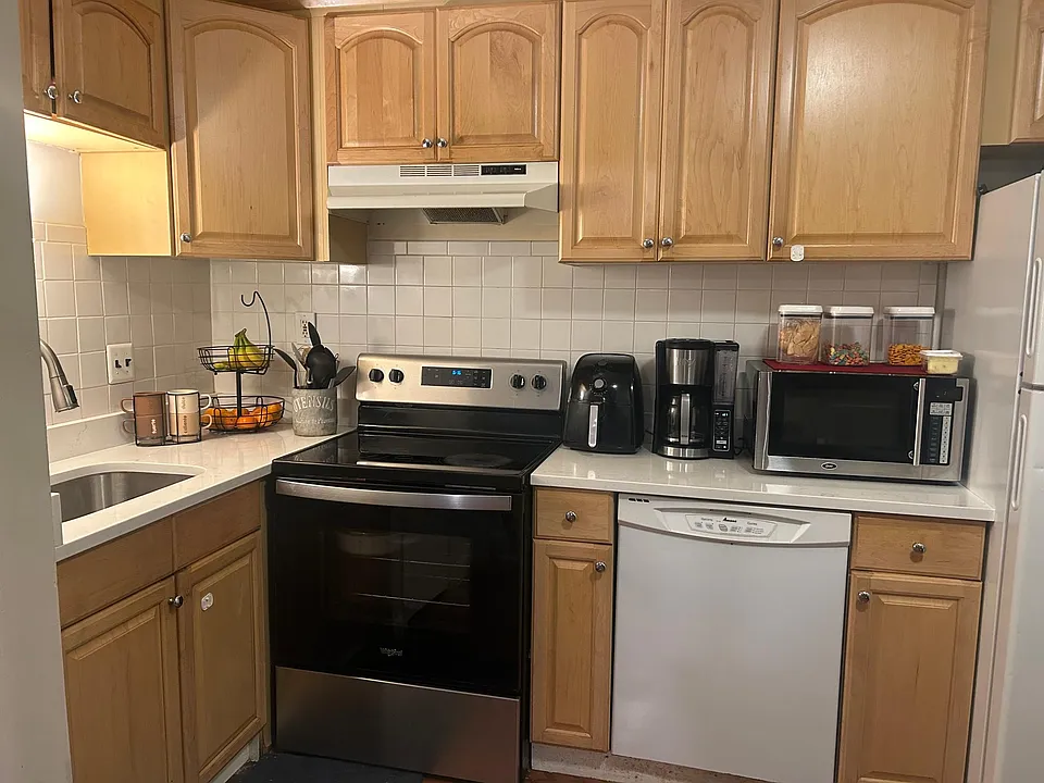 21 Central Ave #1