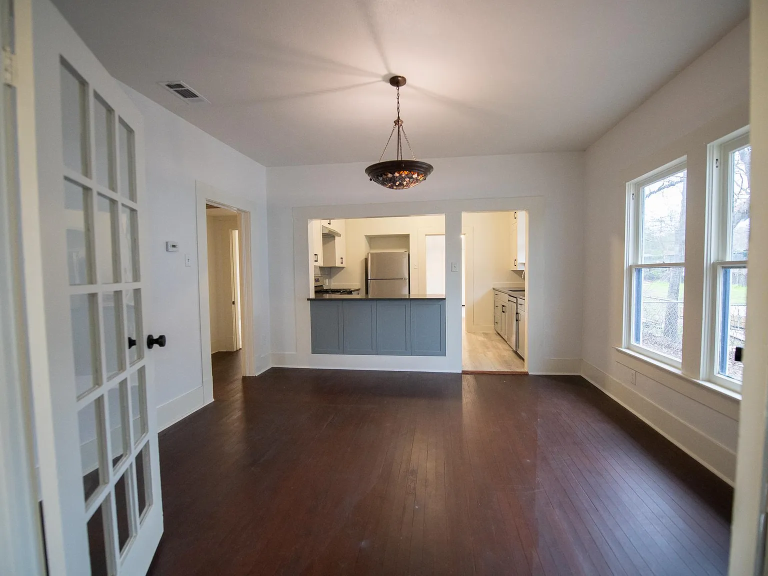 711 S Willomet Ave — Photo 4