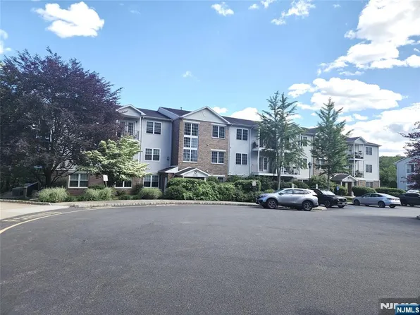 42 Mountainview Ct #42-D, Riverdale, NJ 07457