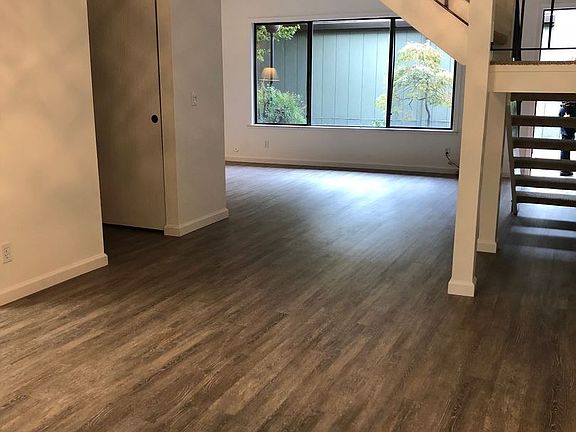 3rd image of 16 Arboleda Cir