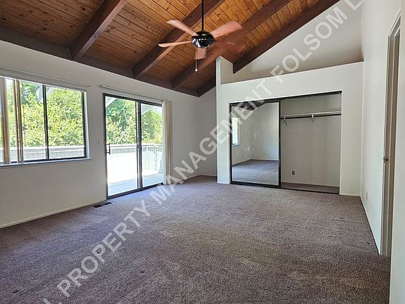 4th image of 5050 Glide Dr APT A