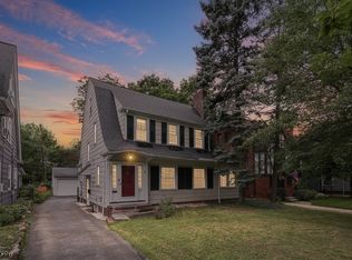 3266 Avalon Rd, Shaker Heights, OH 44120