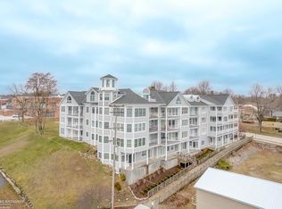 7346 Huron Ave, Lexington, MI 48450