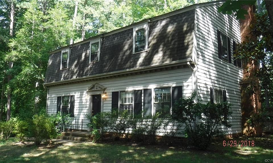 1st image of 303 Berwickshire Dr