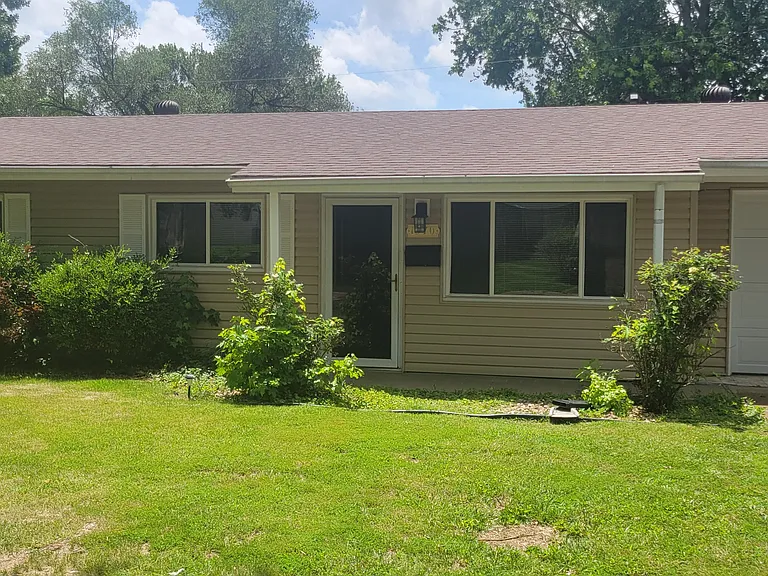 1370 Flicker Dr — Photo 1