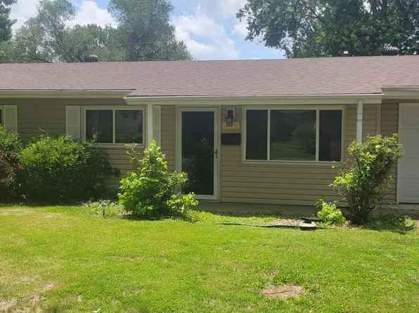 1370 Flicker Dr, Florissant, MO 63031