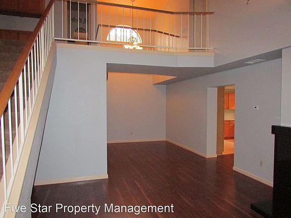 5th image of 3721 Woodglen Dr