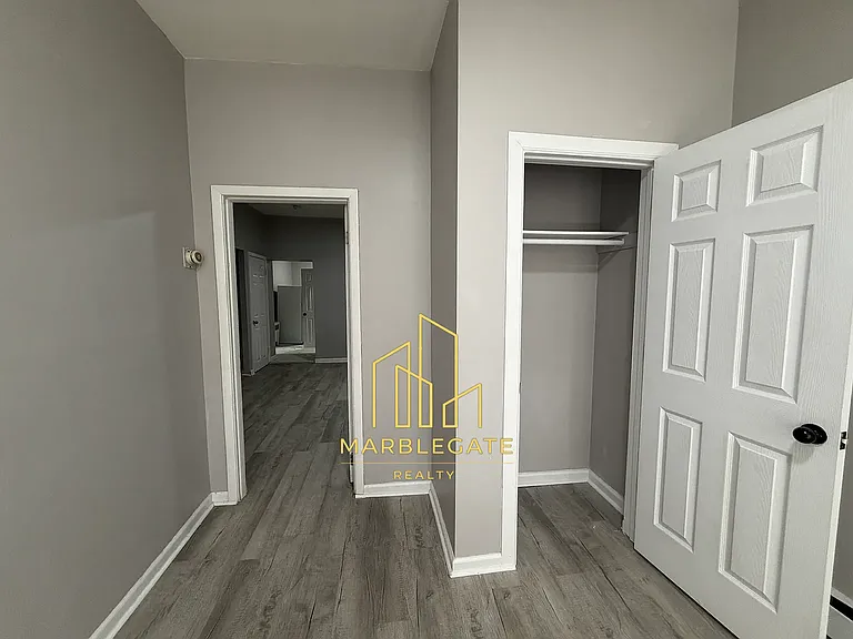 36 S 12th St #11 — Photo 10
