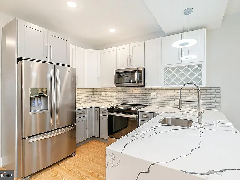 1720 S 22nd St #1 — Photo 6