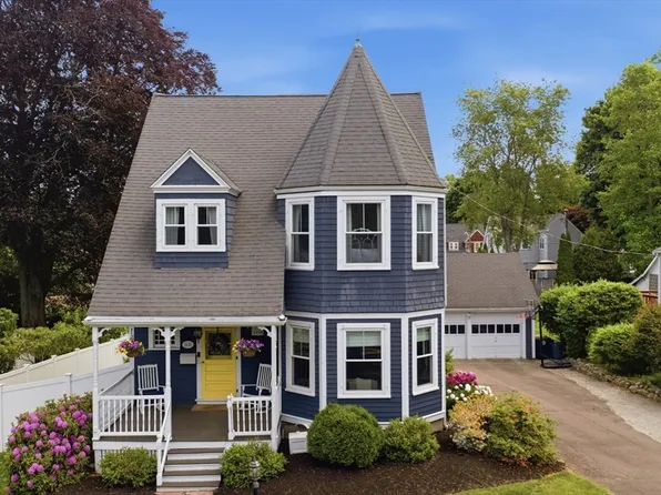 55 Torrey St, Weymouth, MA 02190