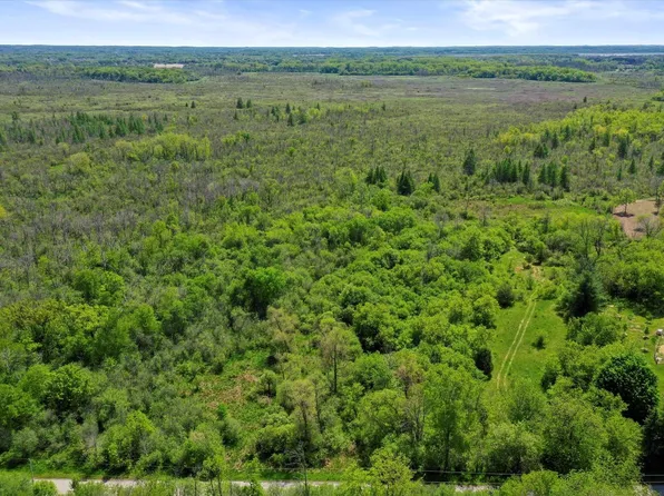 Lt2 GENESEE LAKE ROAD, Summit, WI 53066