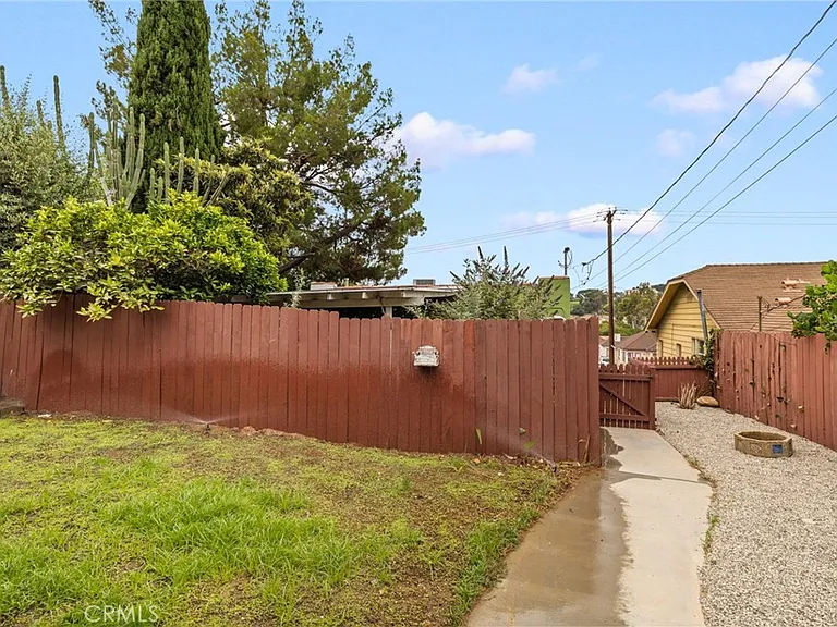 4173 York Blvd — Photo 5