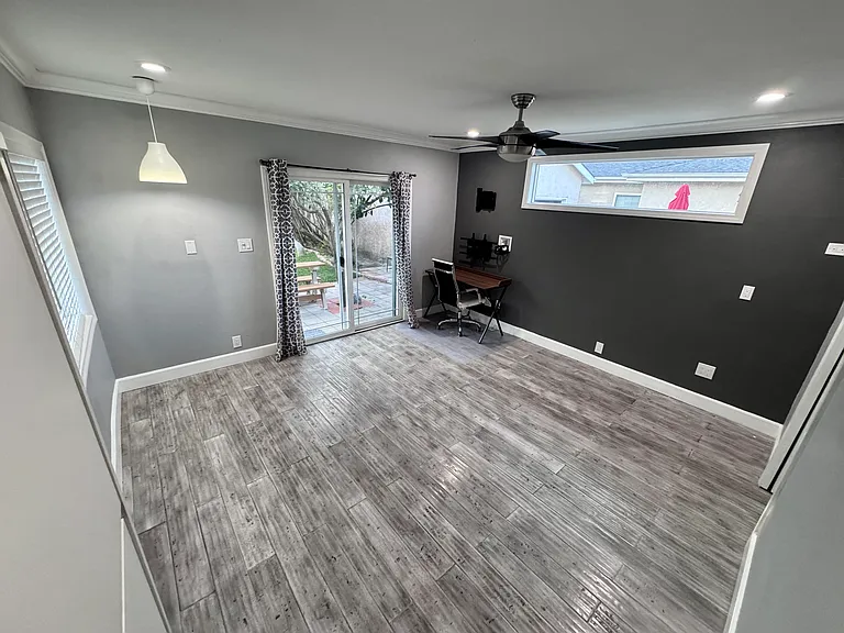 6049 Fidler Ave — Photo 4