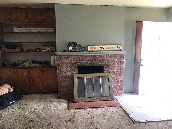 4th image of 905 N Guffey Ave