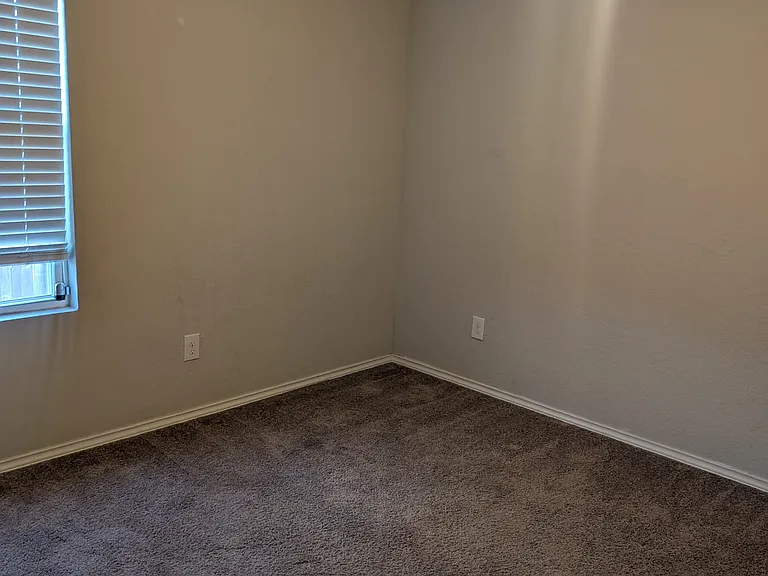 1st Guest bedroom