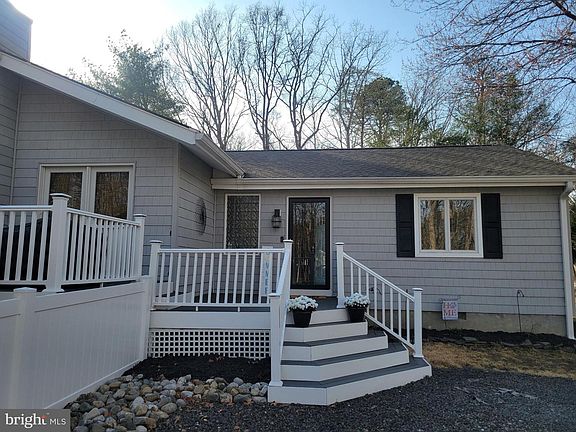 4th image of 5685 Norris Ave