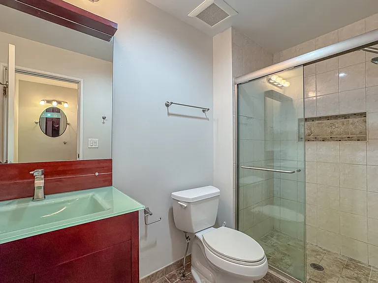 416 Swallow Ln — Photo 16