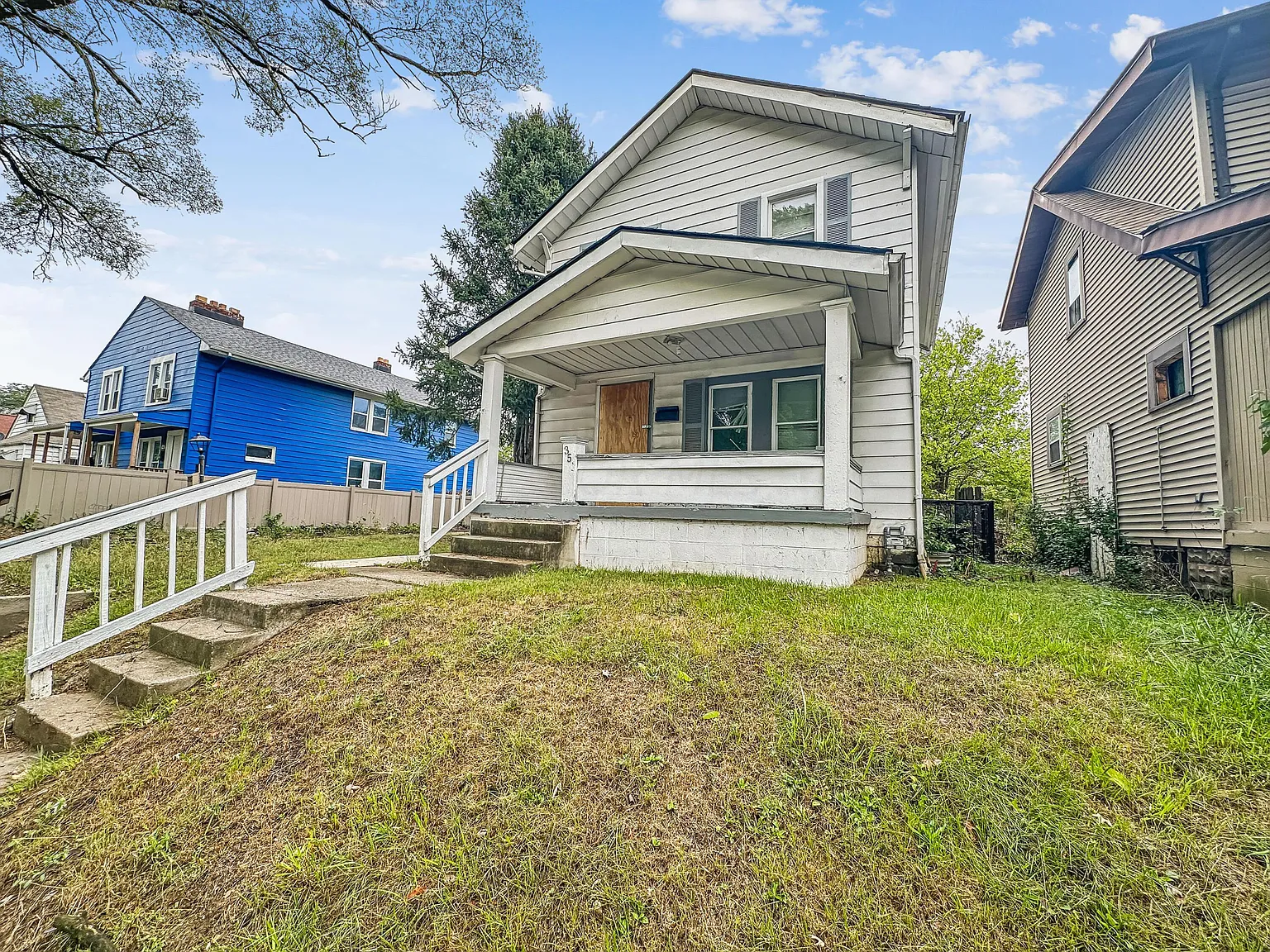 350 S Wayne Ave photo 1