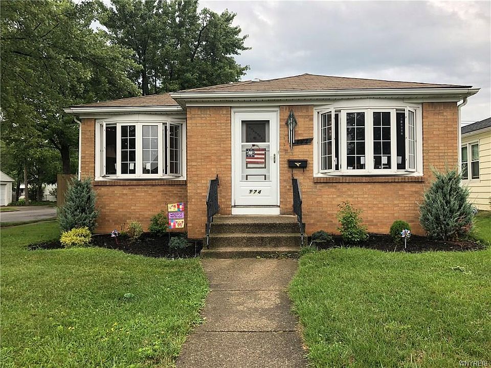 1st image of 174 Bering Ave