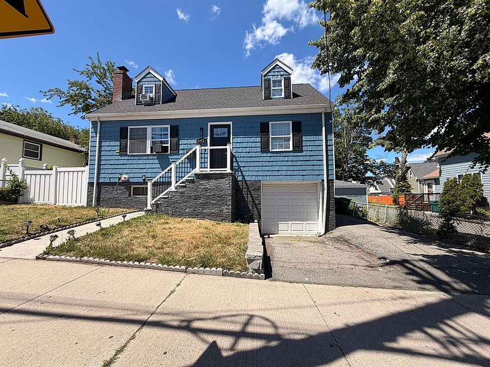 1st image of 643 Boston St