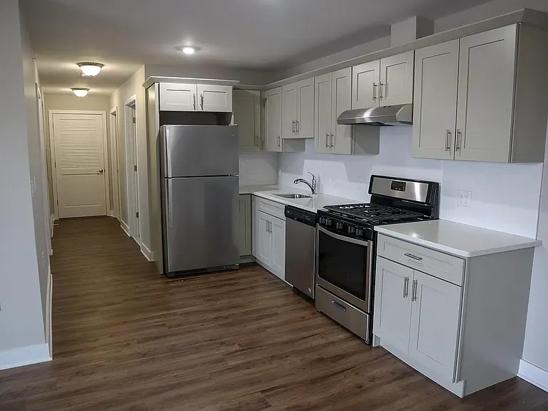 437 Mulberry St #301 — Photo 13