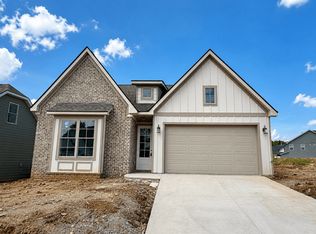 82 Snow Line Ln, Ooltewah, TN 37363
