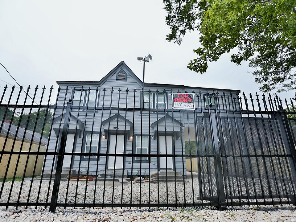 Metal Gate