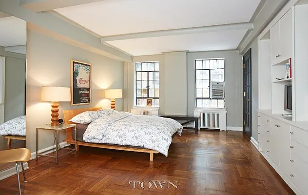 Sold by Town Residential | media 34
