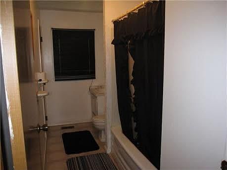 4th image of 6501 E 46th St