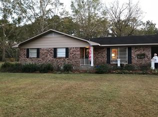 62 Jefferson Ave, Bassfield, MS 39421