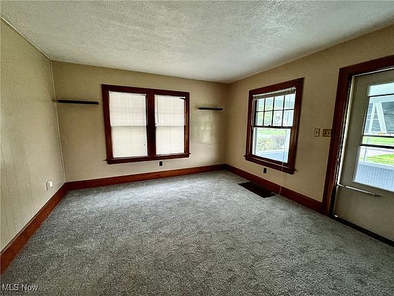 4th image of 1231 Perkinswood Blvd SE