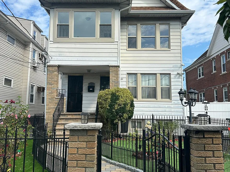 169-171 Alabama Ave #2