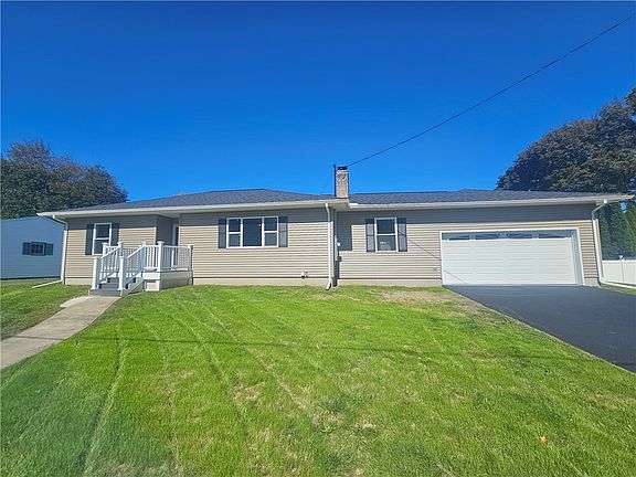2nd image of 220 Crete Ave