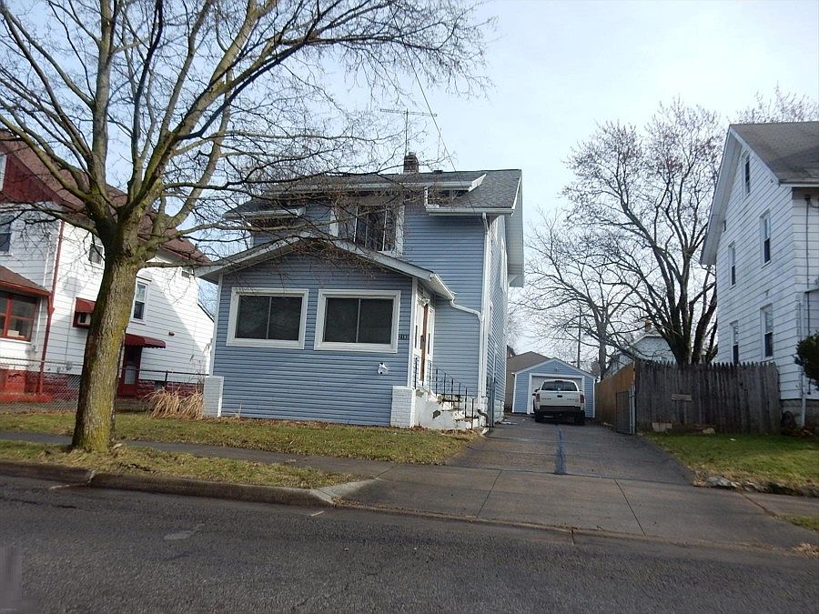 2nd image of 2193 SW 25th St