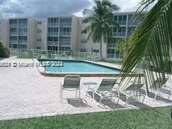 206 SE 10th St APT 304, Dania Beach, FL 33004