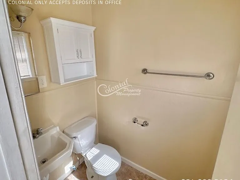 506 Mary St — Photo 12