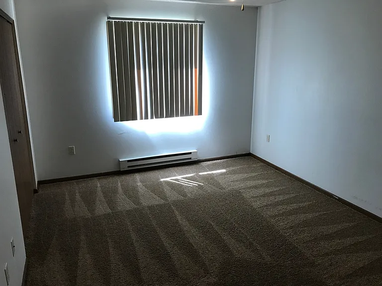 Silver Lake Rentals — Photo 8