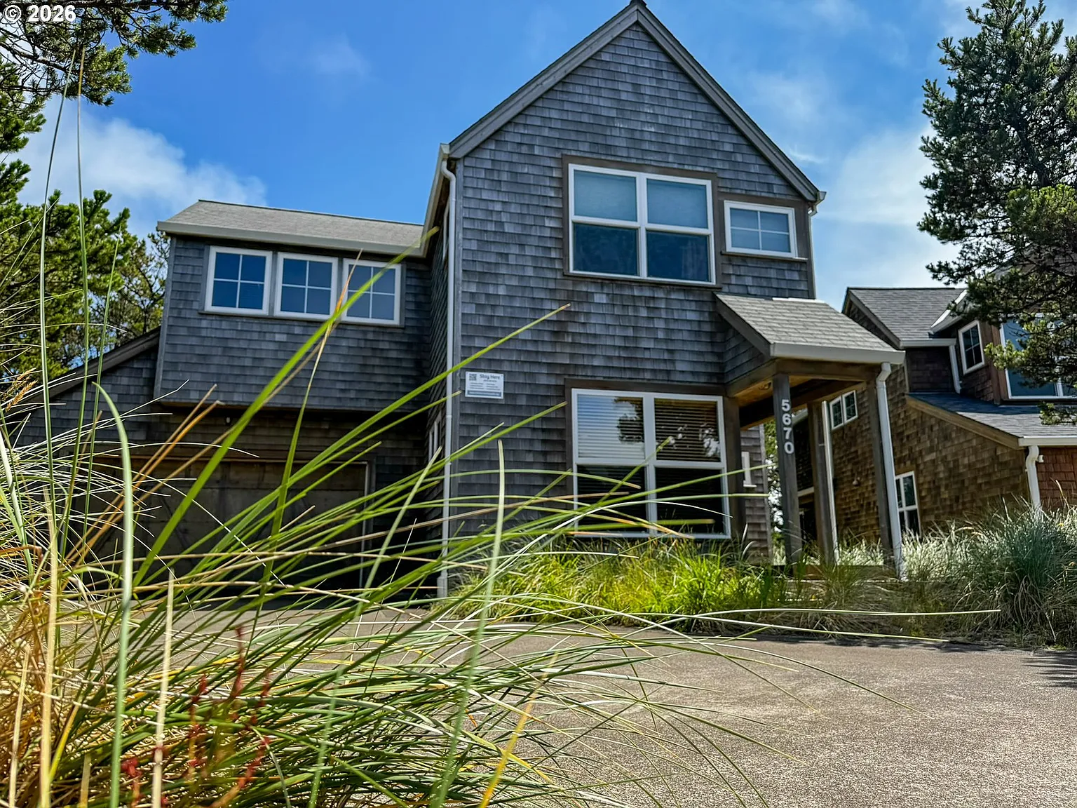 5670 Barefoot Ln photo 1