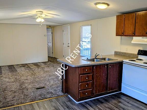 2nd image of 5015 Middle Rd Trlr 6