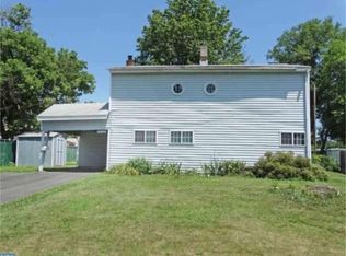 59 Inbrook Rd, Levittown, PA 19057