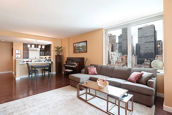 Sold by Real Direct | media 2