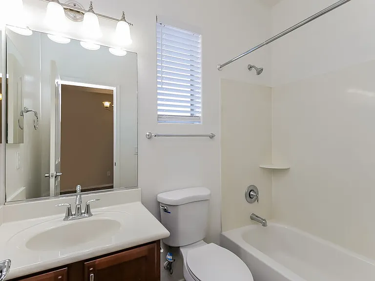 38514 N Navarro Dr — Photo 15