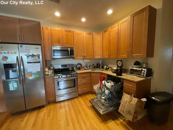 238 Prospect St #3, Cambridge, MA 02139