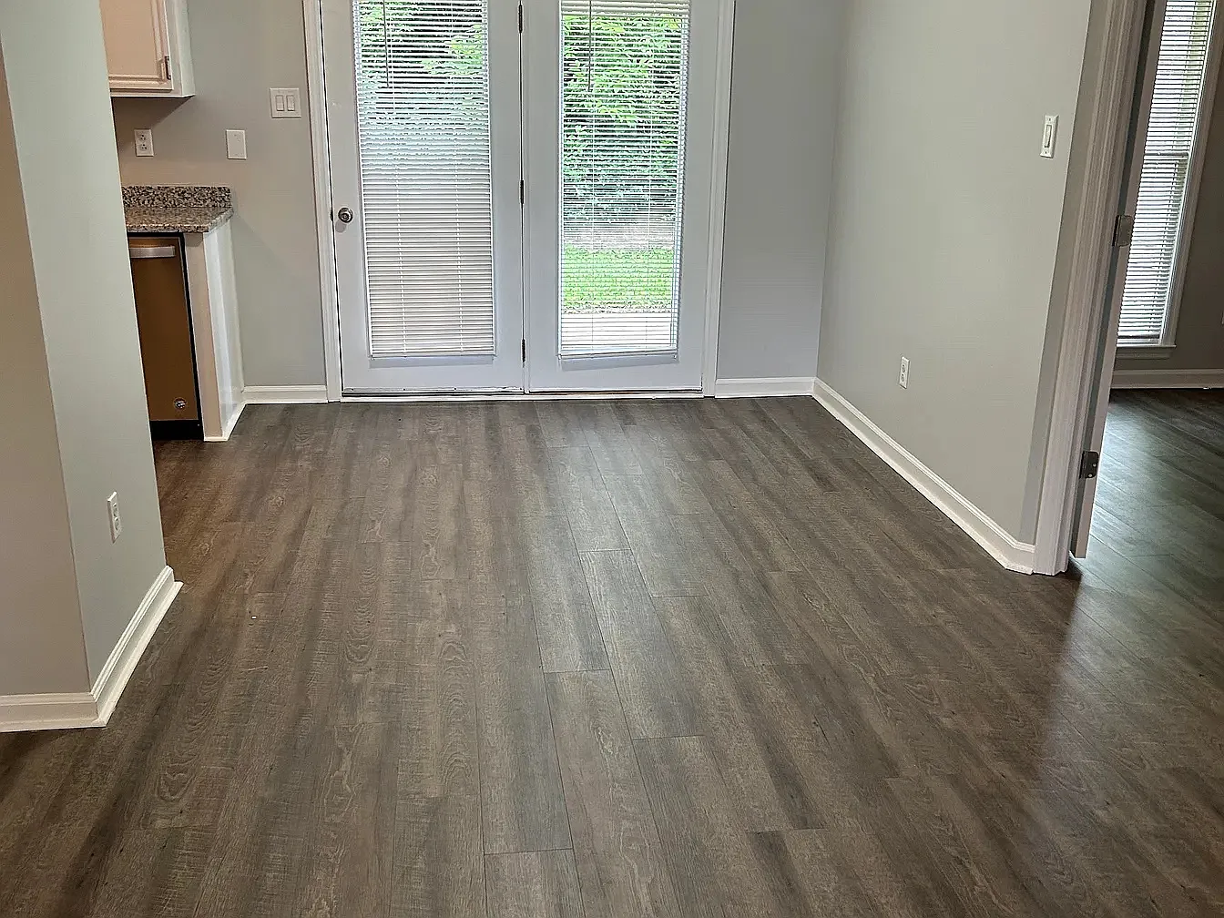 2 bed, 1030 sqft, $1,500 — Photo 3