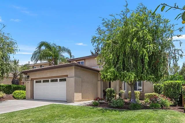 31135 Gleneagles Dr — Photo 2